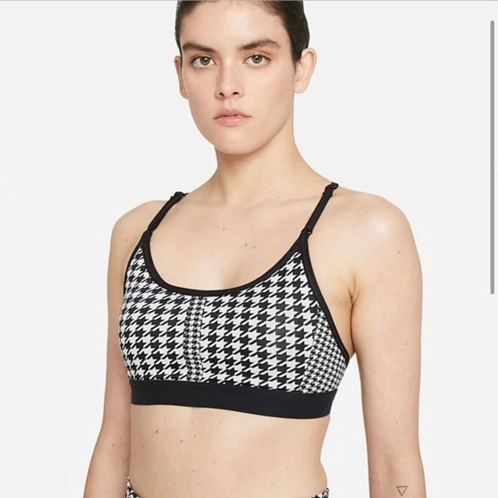Womens Nike Drifit Indy Clash Icon Low Support Sports Bra Black DD1086-010